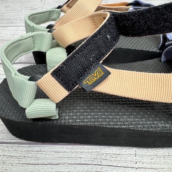 Teva Kids Platform Sandals Size Big Kid 3 Multi Pastel Color Block Strappy - Picture 2 of 7